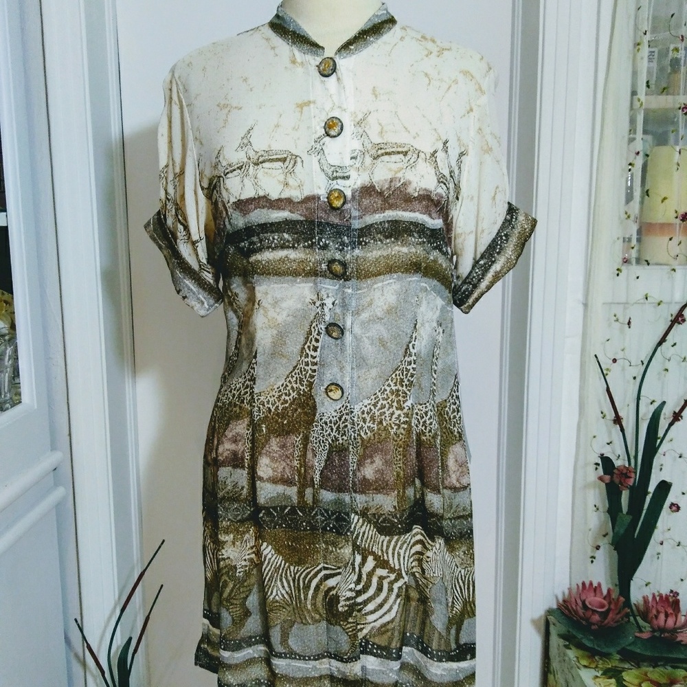 Platinum size 4 animal Safari tunic cuffed sleeves